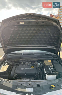 Универсал Opel Astra 2009 в 
