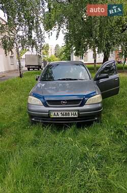 Седан Opel Astra 2008 в Киеве