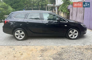 Opel Astra 2011 Opel Astra 2011