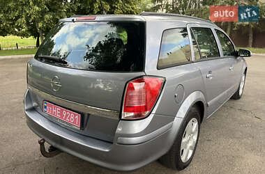 Универсал Opel Astra 2005 в 