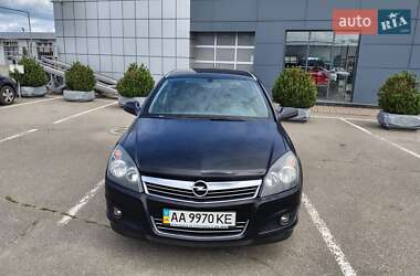 Opel Astra 2010