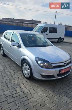 Хэтчбек Opel Astra 2005 в Луцке