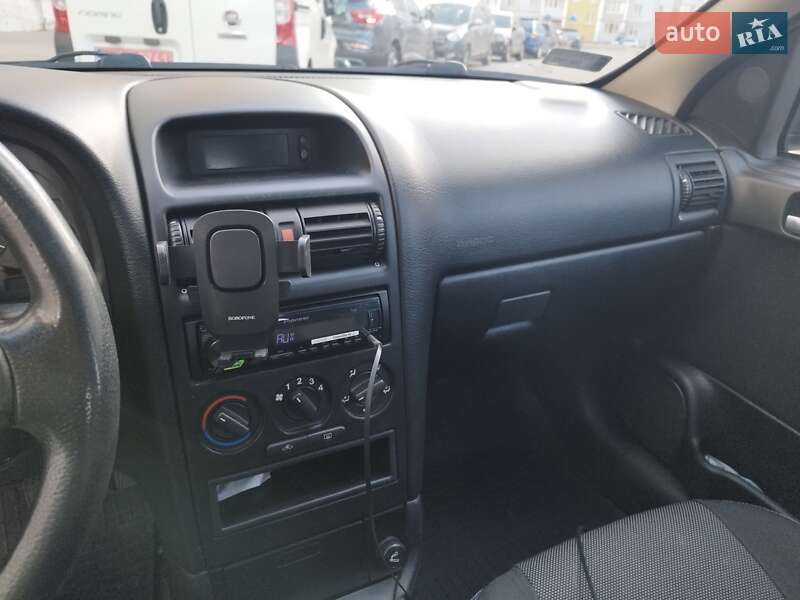 Хетчбек Opel Astra 1998 в Києві