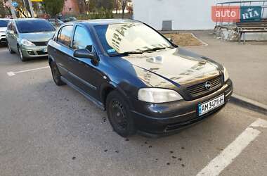 Хэтчбек Opel Astra 1998 в 
