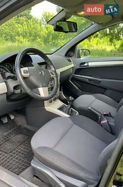 Универсал Opel Astra 2008 в 
