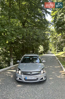 Opel Astra 2010 Opel Astra 2010