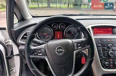 Универсал Opel Astra 2012 в Стрые