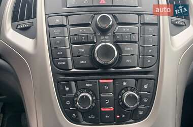 Универсал Opel Astra 2012 в Стрые