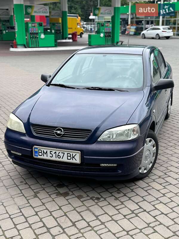 Седан Opel Astra 2006 в 