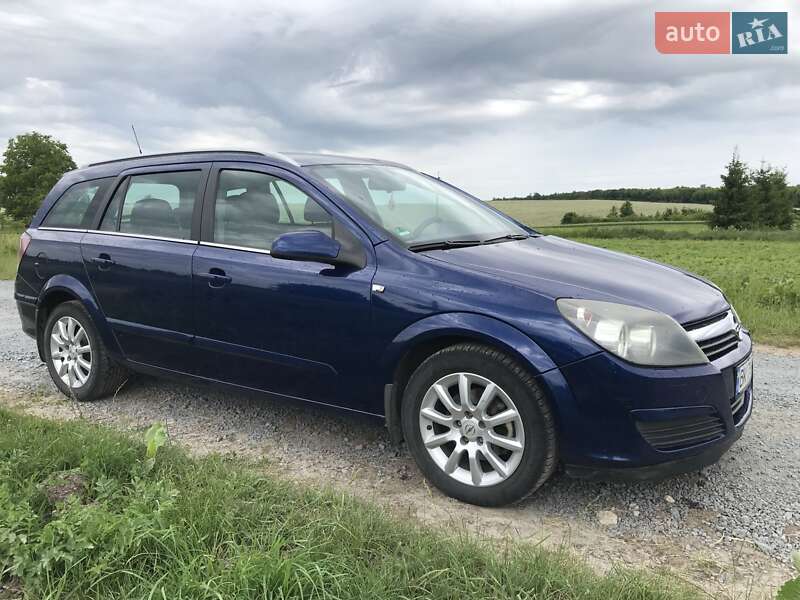 Универсал Opel Astra 2004 в Млинове
