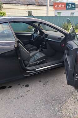 Кабриолет Opel Astra 2008 в 