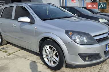 Универсал Opel Astra 2005 в 