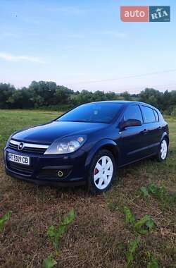 Хэтчбек Opel Astra 2006 в Ивано-Франковске