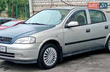 Седан Opel Astra 2008 в Киеве