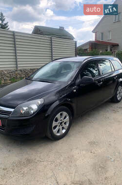 Opel Astra 2010 Opel Astra 2010