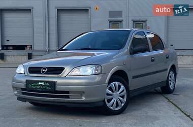 Седан Opel Astra 2008 в Киеве