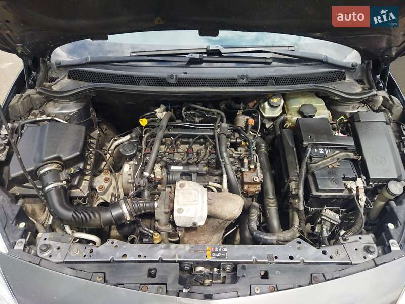 Универсал Opel Astra 2011 в Хмельнике