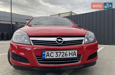Хэтчбек Opel Astra 2009 в 