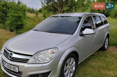 Універсал Opel Astra 2009 в Калуші