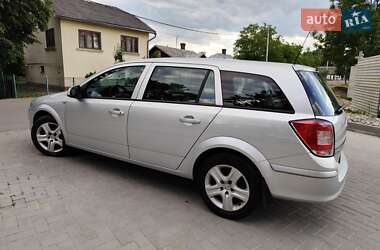 Універсал Opel Astra 2009 в Калуші