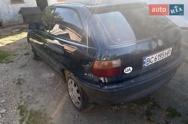 Хэтчбек Opel Astra 1994 в 
