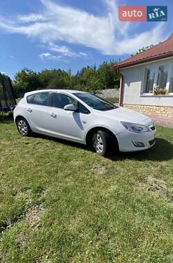 Хэтчбек Opel Astra 2011 в Кременце