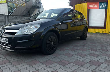 Хетчбек Opel Astra 2007 в 