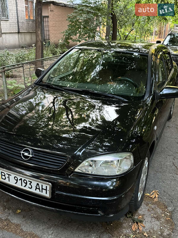 Седан Opel Astra 2006 в Києві