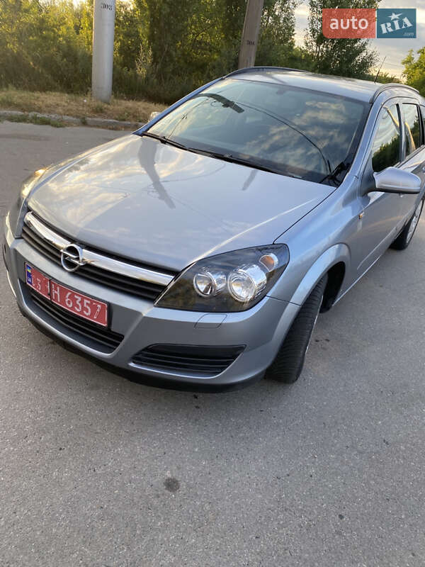 Универсал Opel Astra 2005 в Полтаве