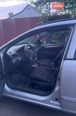 Универсал Opel Astra 2006 в 