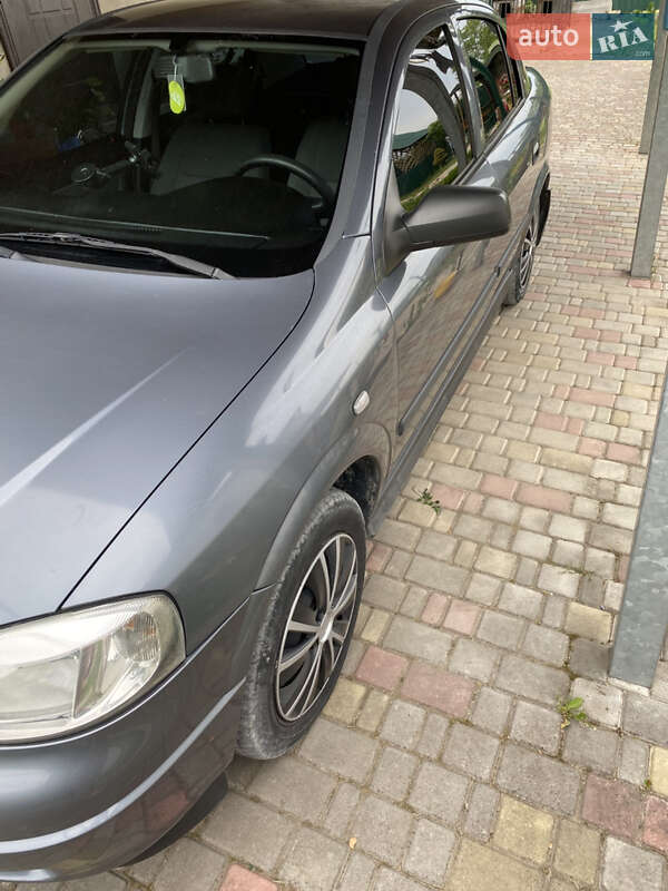 Седан Opel Astra 2007 в Каменец-Подольском