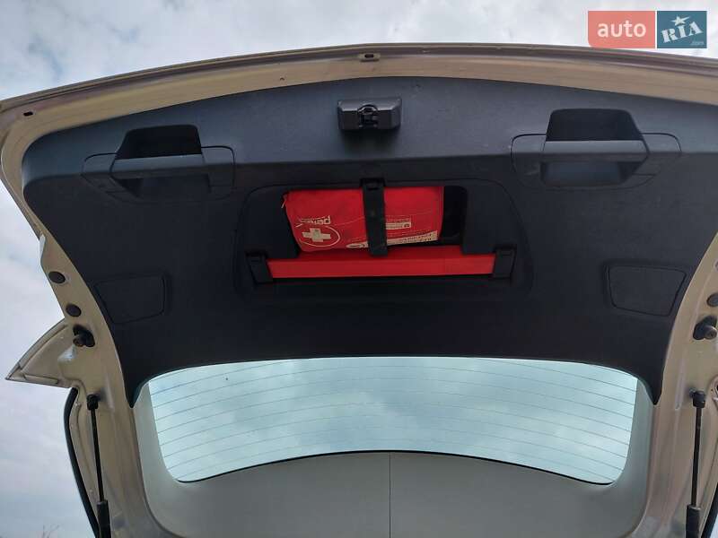 Универсал Opel Astra 2015 в Ахтырке фото 39 Универсал Opel Astra 2015 в Ахтырке