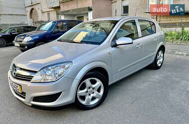 Хетчбек Opel Astra 2008 в Луцьку