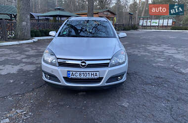 Универсал Opel Astra 2005 в 