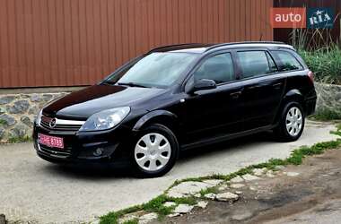 Универсал Opel Astra 2009 в Полтаве