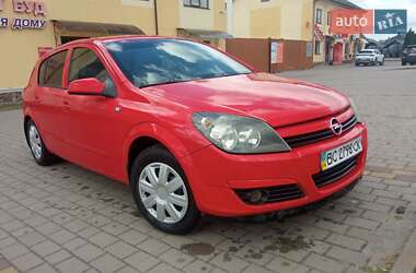 Хэтчбек Opel Astra 2005 в Бродах