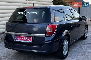 Универсал Opel Astra 2010 в 