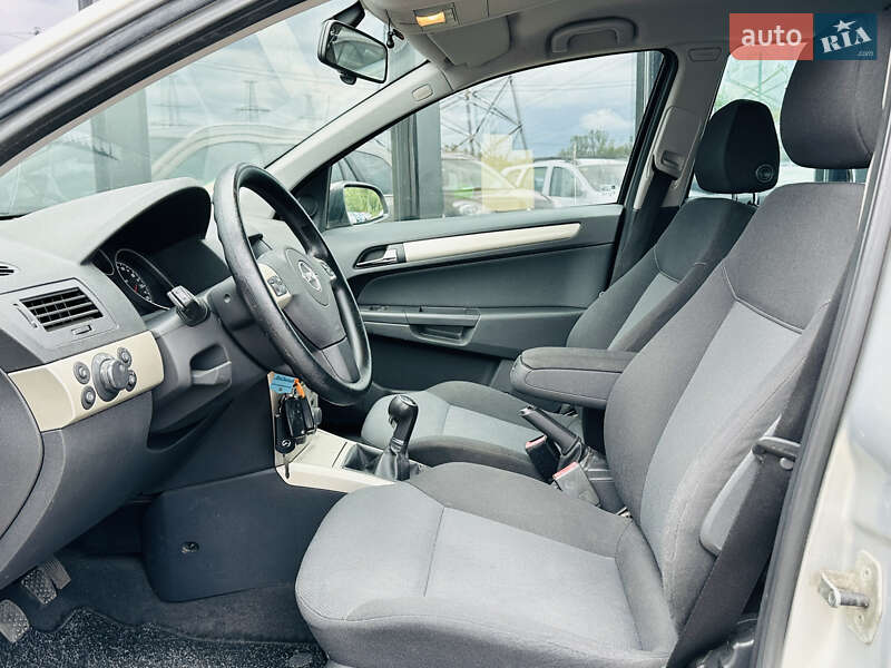 Універсал Opel Astra 2007 в Харкові