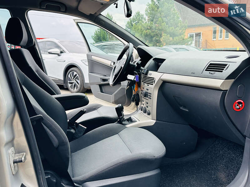 Універсал Opel Astra 2007 в Харкові