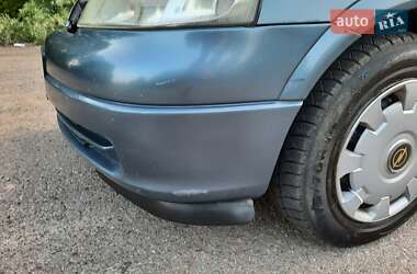 Хэтчбек Opel Astra 1999 в 