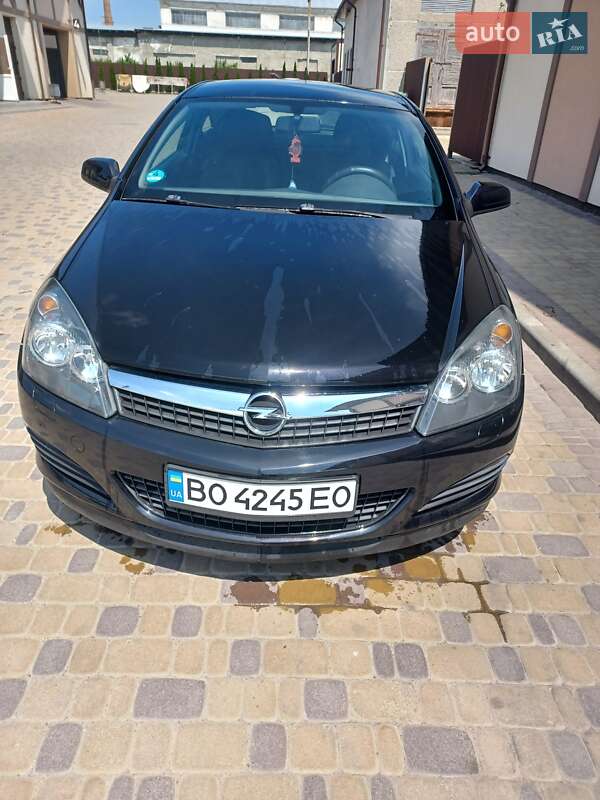 Хэтчбек Opel Astra 2009 в Теребовле