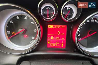 Универсал Opel Astra 2013 в 