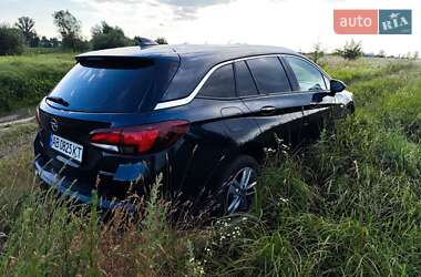 Универсал Opel Astra 2017 в 