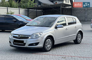 Хэтчбек Opel Astra 2007 в Мукачево