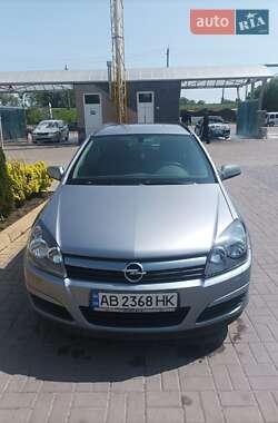 Универсал Opel Astra 2004 в Казатине