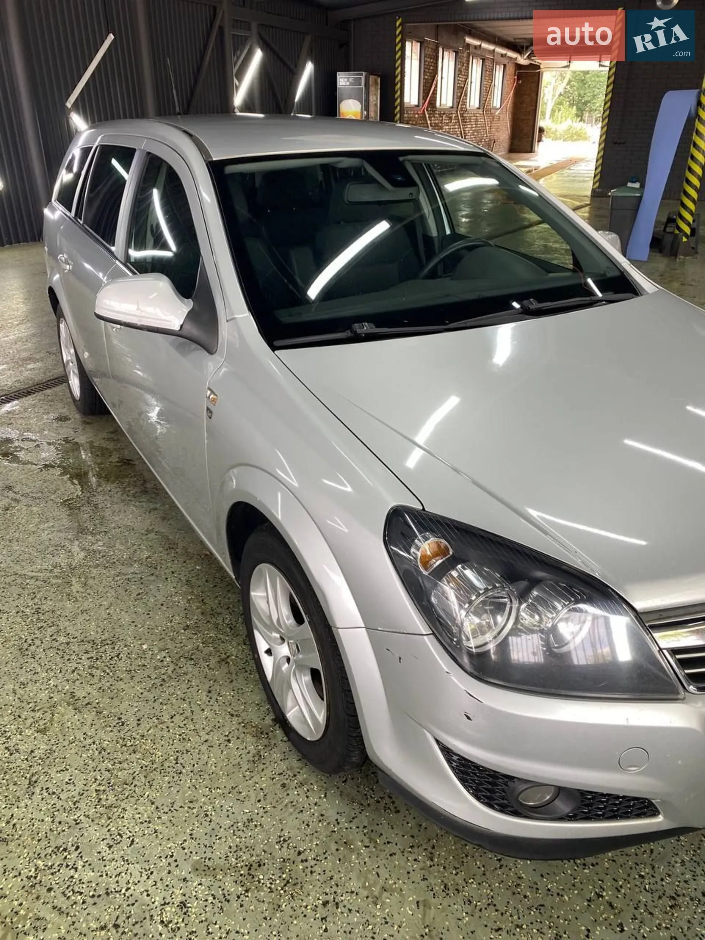 2010 Opel Astra - мініатюра 10