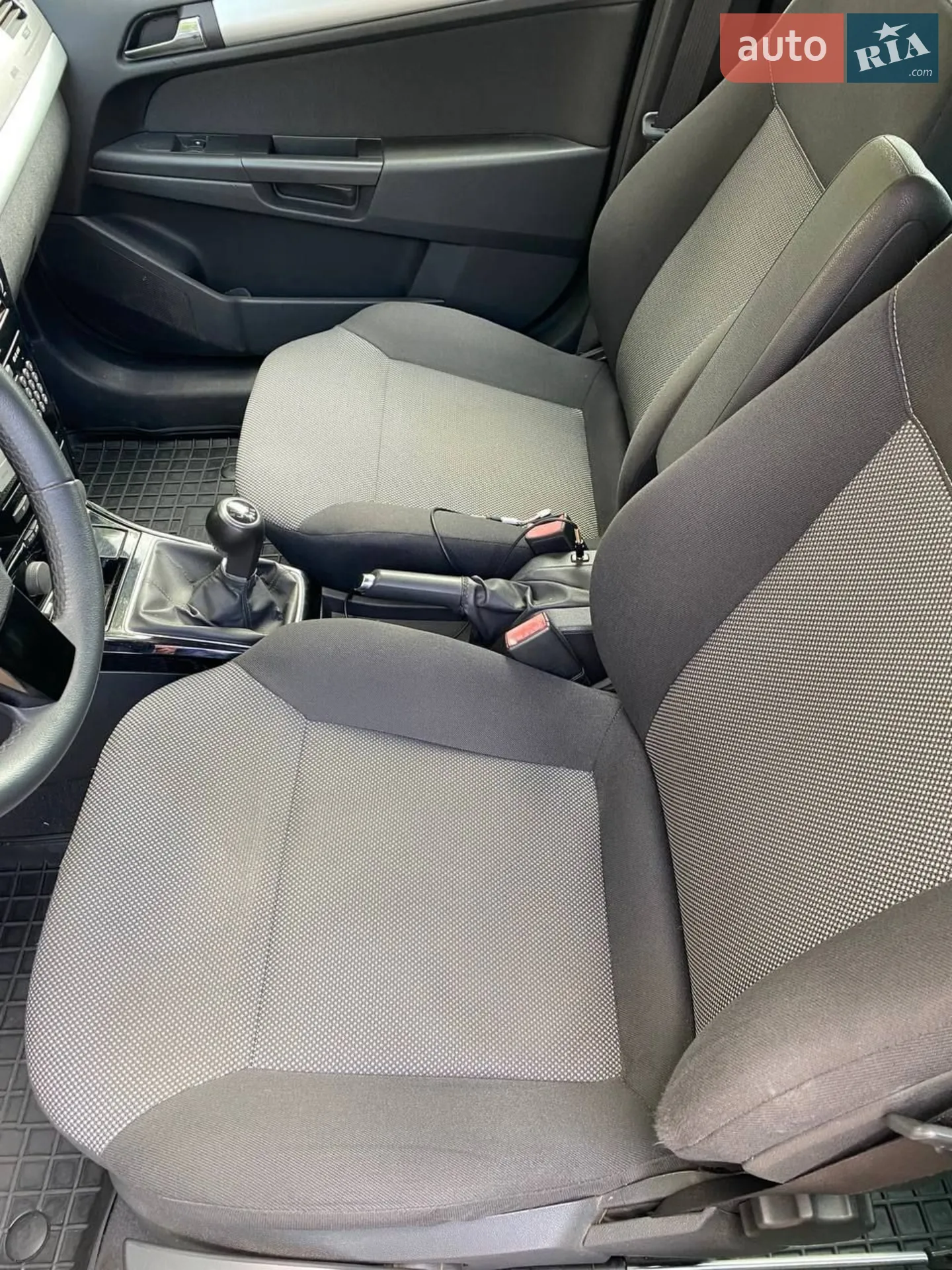 2010 Opel Astra - мініатюра 16
