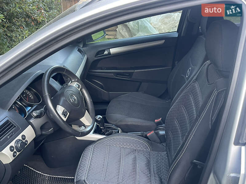 Универсал Opel Astra 2008 в Тернополе