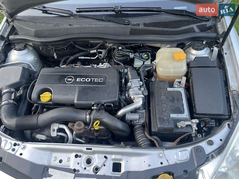 Универсал Opel Astra 2008 в Тернополе