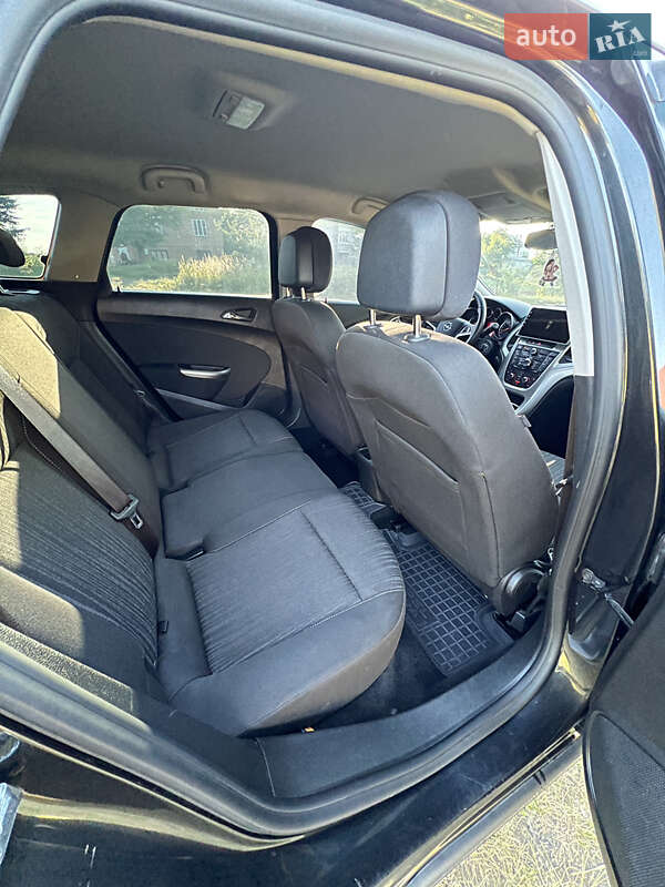 Универсал Opel Astra 2011 в Галиче фото 25 Универсал Opel Astra 2011 в Галиче